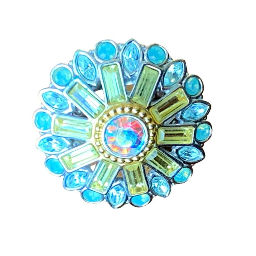 Sparkly and Fun Ring Size 5.5 - Picture 3 of 3